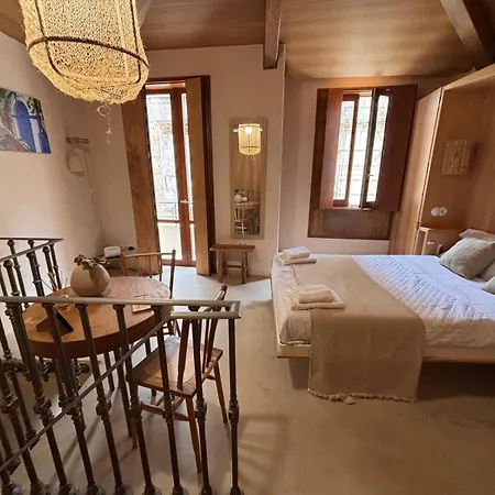 ánimas, Elegantes Pisos En El Centro Histórico Pontevedra